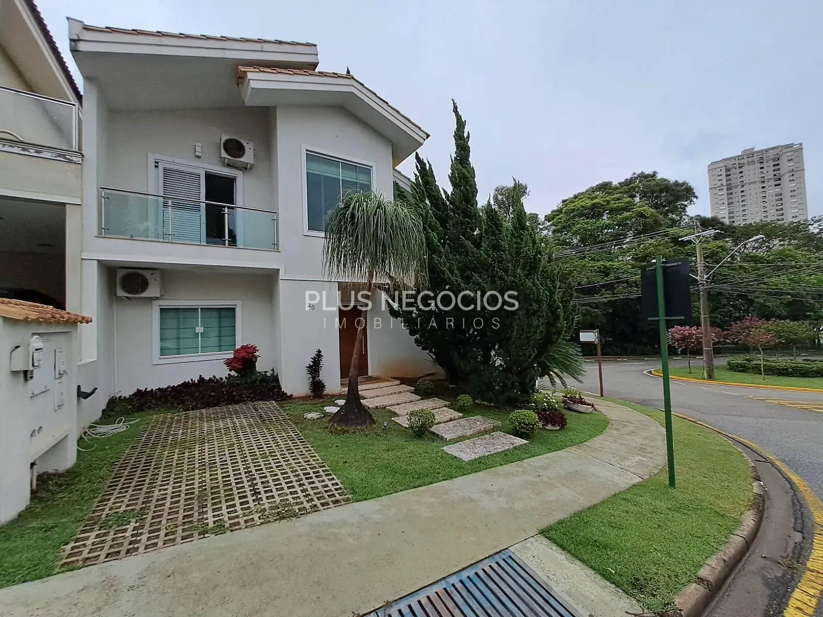 Casa, 4 quartos, 336 m² - Foto 2