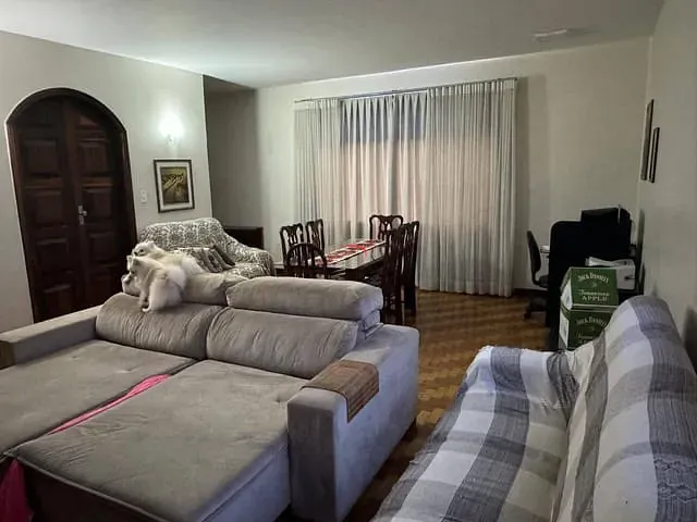 Casa com 543m² 3 quartos e 2 banheiros, para alugar, no bairro Jardim Shangri-la A em Londrina
