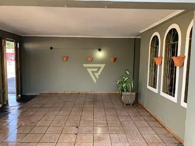 Casa com 196m² 3 quartos e 2 banheiros, à venda, no bairro Antônio Marincek em Ribeirão Preto