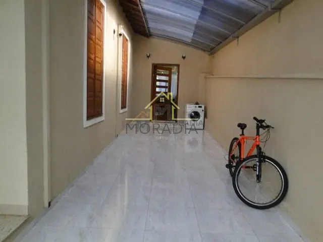 Casa com 508m² 3 quartos e 2 banheiros, à venda, no bairro Vila Rica em Guaxupé