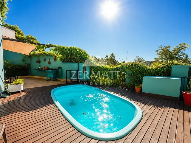 Casa com 670m² 4 quartos e 3 banheiros, para alugar, no bairro Centro em Blumenau