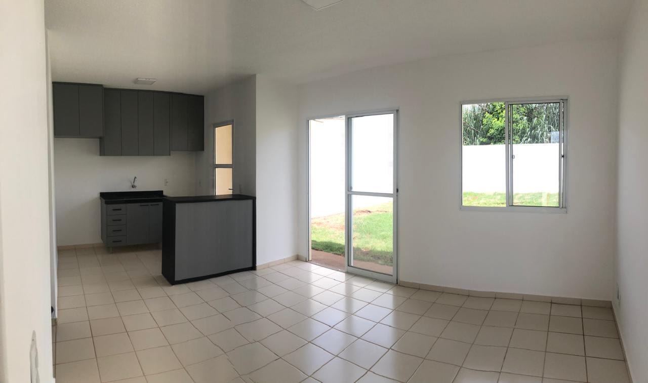 Casa à venda com 2 quartos, 55m² - Foto 10