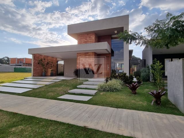 Casa com 302m² 3 quartos e 3 banheiros, à venda, no bairro Jardim Carvalho em Ponta Grossa