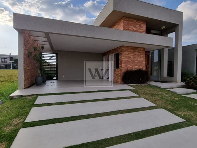 Casa com 302m² 3 quartos e 3 banheiros, à venda, no bairro Jardim Carvalho em Ponta Grossa
