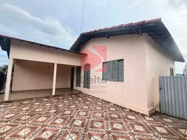 Casa 2 quartos e 1 banheiro, à venda, no bairro Vila Guilhermina em Pirassununga