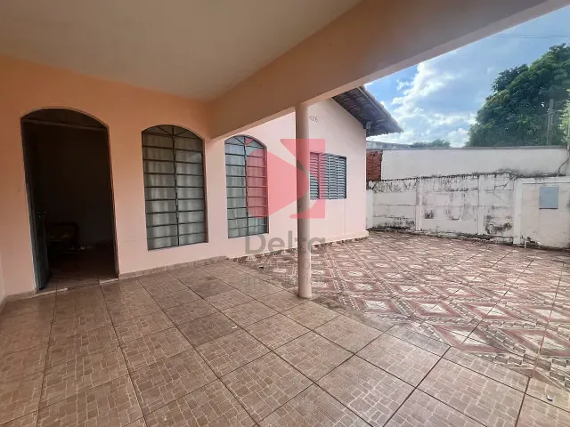 Casa 2 quartos e 1 banheiro, à venda, no bairro Vila Guilhermina em Pirassununga