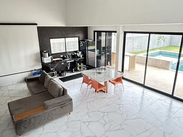 Casa com 450m² 3 quartos e 3 banheiros, à venda, no bairro Ninho Verde II em Pardinho