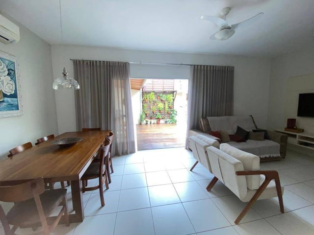 Casa com 240m² 3 quartos e 4 banheiros, à venda, no bairro Despraiado em Cuiabá