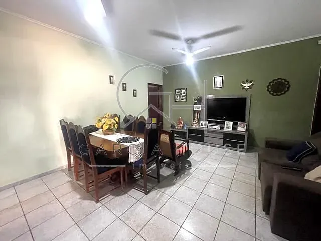 Casa com 250m² 3 quartos e 1 banheiro, à venda, no bairro Planalto Verde em Ribeirão Preto