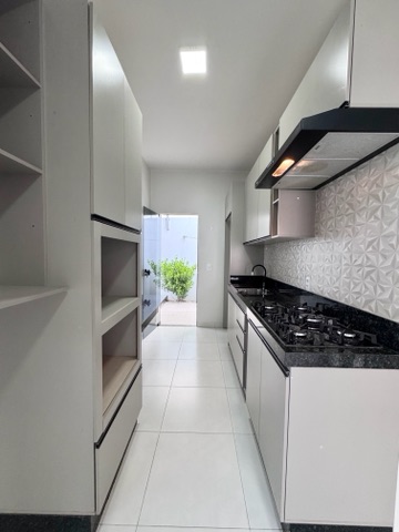 Casa com 123m² 2 quartos e 1 banheiro, à venda, no bairro Parque dos Ingás em Nova Mutum