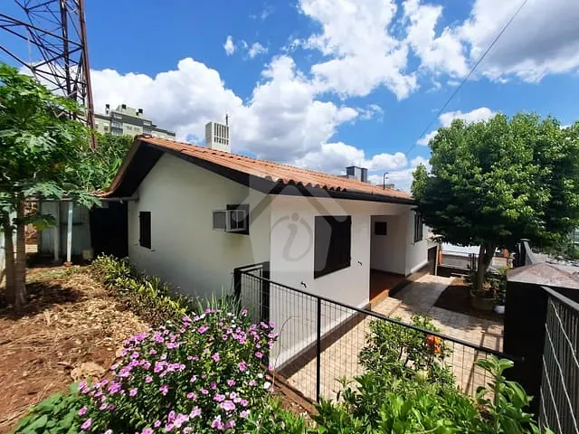 Casa com 110m² 2 quartos e 1 banheiro, à venda, no bairro Languiru em Teutônia