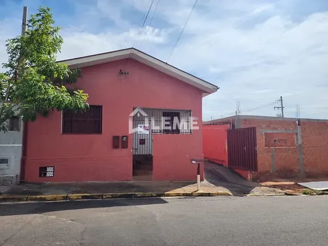 Casa com 300m² 1 quarto e 1 banheiro, à venda, no bairro Vila Santa Rosa em Mococa