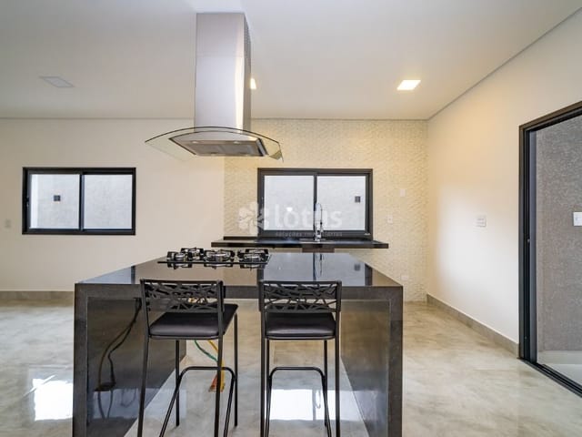 Casa com 150m² 3 quartos e 3 banheiros, à venda, no bairro Nova Jaguari em Santana de Parnaíba