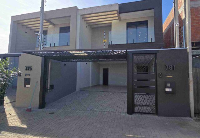 Casa com 180m² 3 quartos e 4 banheiros, à venda, no bairro Jardim Cidade Monções em Maringá