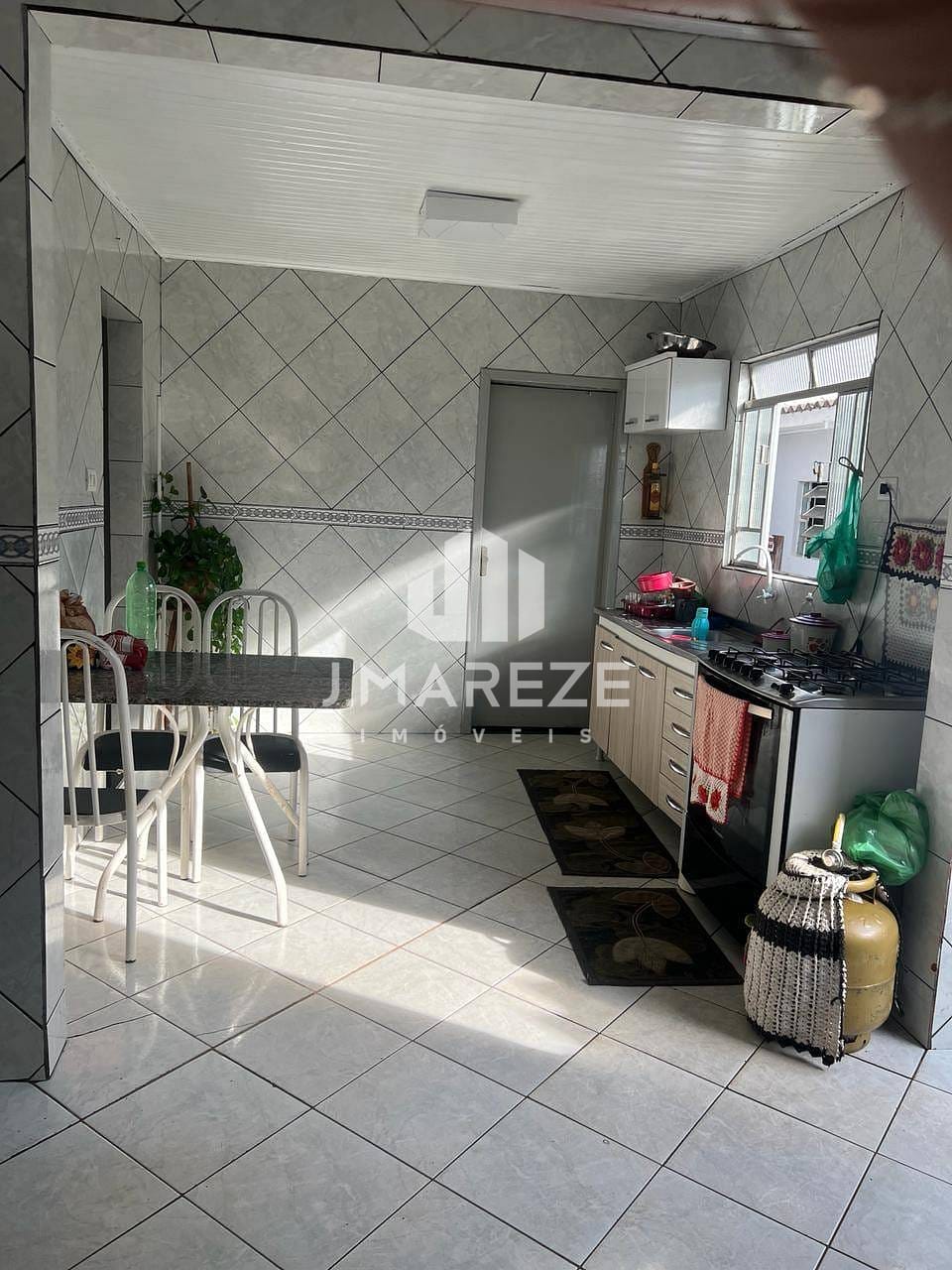 Casa à venda com 3 quartos, 90m² - Foto 16