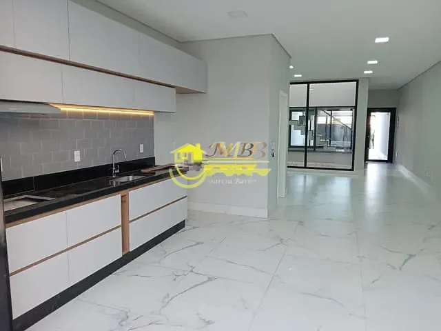 Casa com 206m² 3 quartos e 4 banheiros, à venda, no bairro Vila Avai em Indaiatuba
