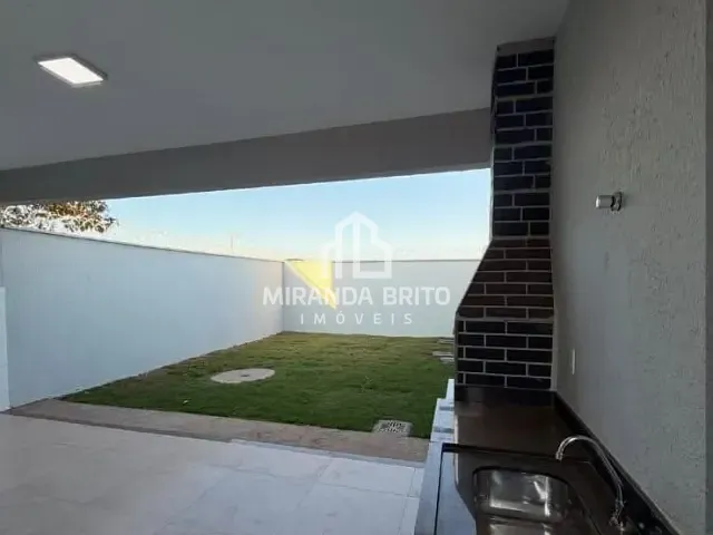 Casa 2 quartos e 2 banheiros, à venda, no bairro Rosa dos Ventos em Aparecida de Goiânia