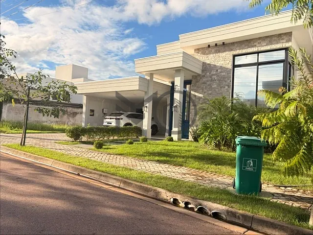 Casa com 456m² 4 quartos e 5 banheiros, à venda, no bairro Morada dos Nobres em Cuiabá