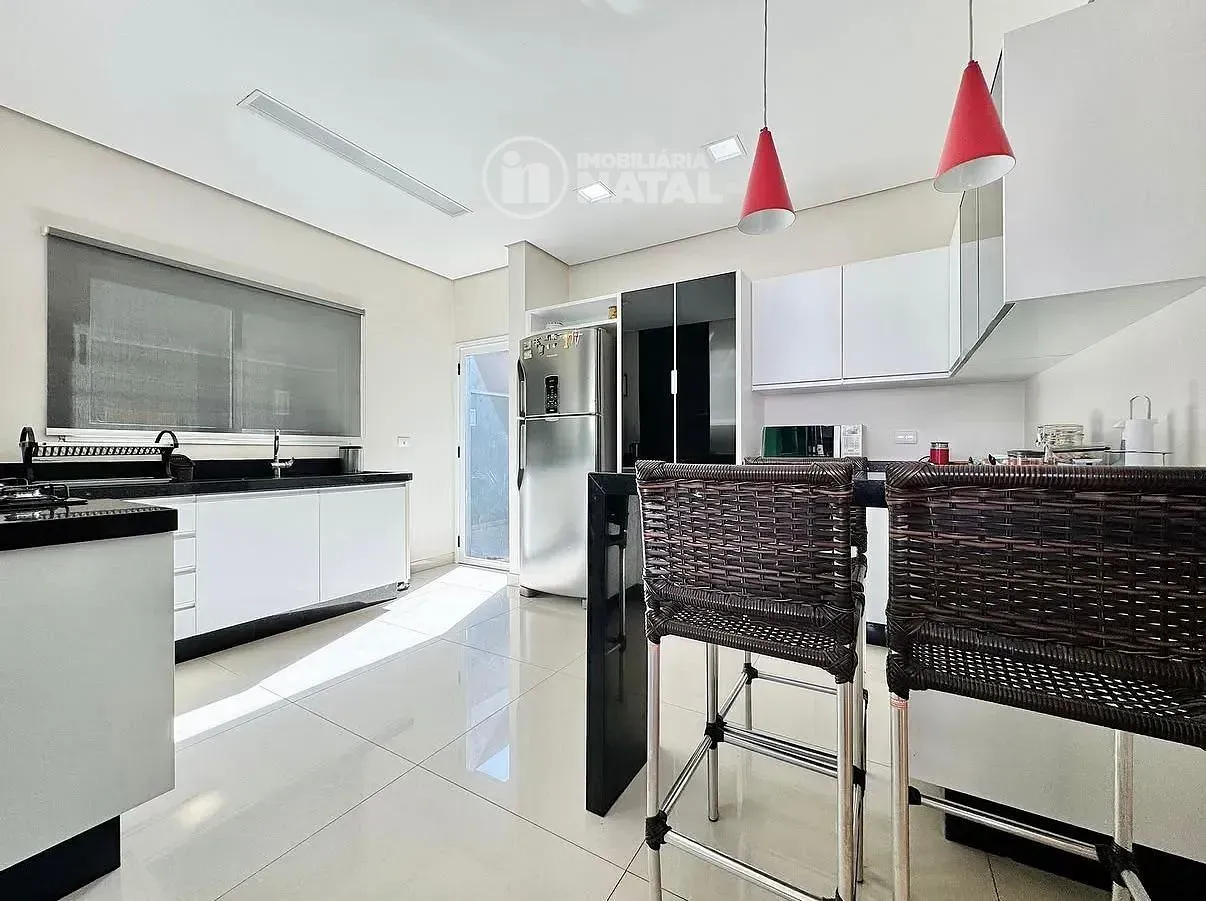 Casa, 3 quartos, 250 m² - Foto 10