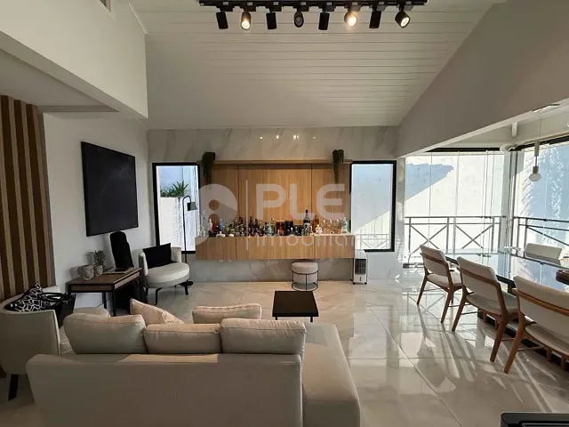 Casa com 700m² 4 quartos e 6 banheiros, à venda, no bairro Vila Santos em São Paulo