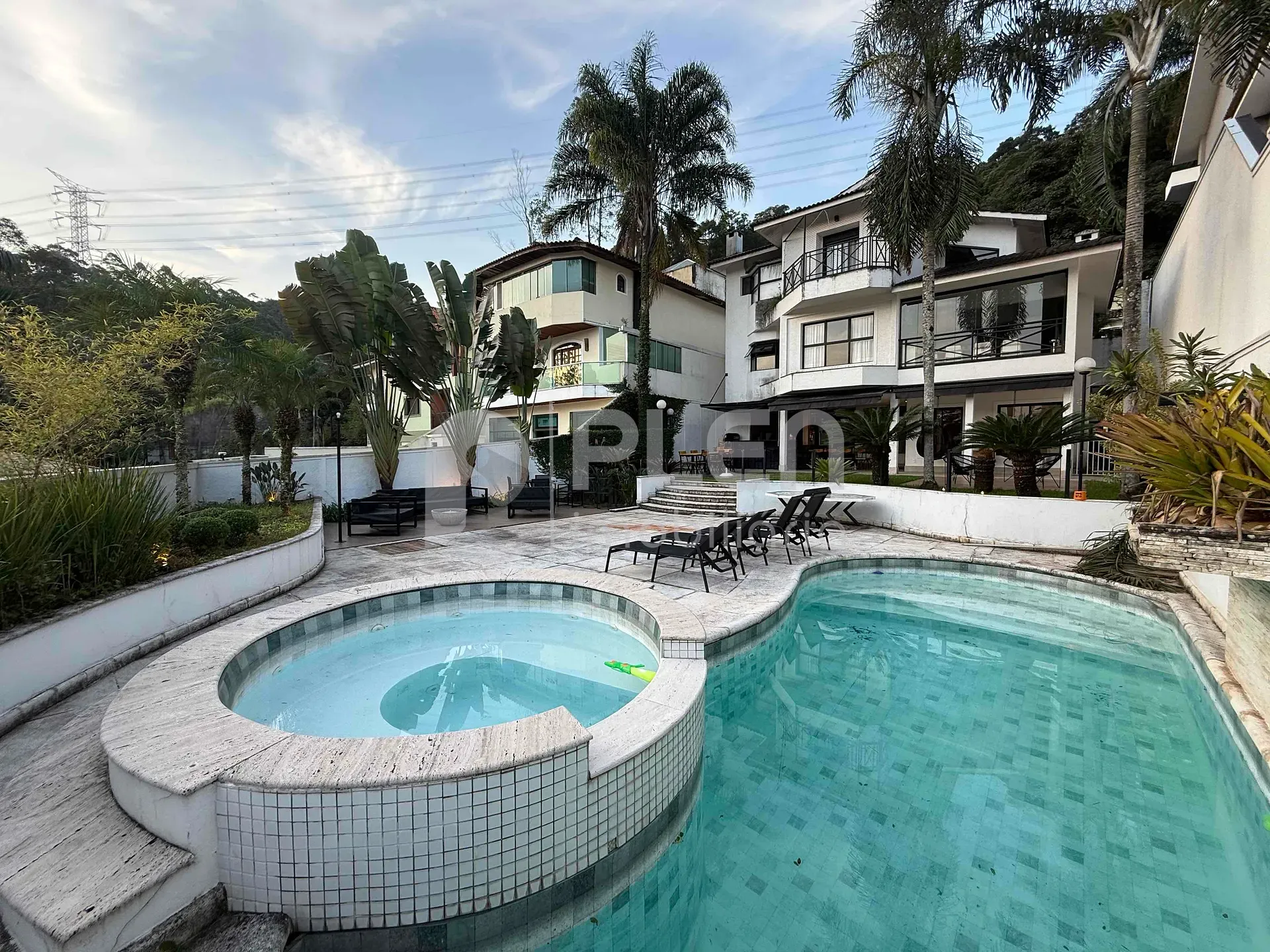 Apartamento de 4 quartos à venda em Horto Florestal, São Paulo