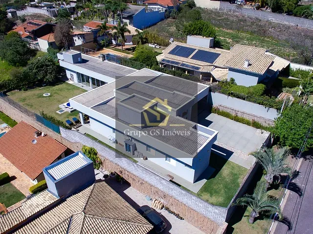 Casa com 1000m² 3 quartos e 5 banheiros, à venda, no bairro Centro em Vinhedo