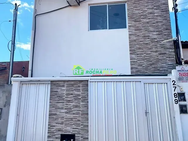 Casa 4 quartos e 1 banheiro, à venda, no bairro Planalto em Teresina