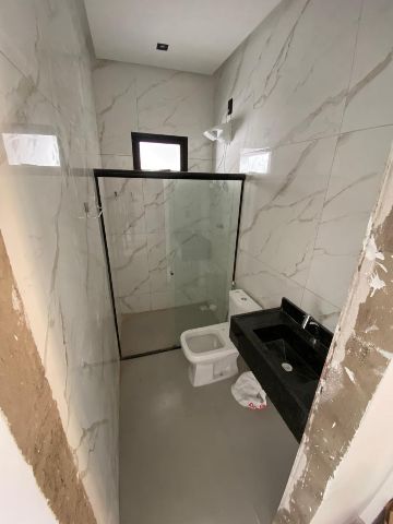 Casa com 160m² 2 quartos e 2 banheiros, para alugar, no bairro Canafístula em Arapiraca