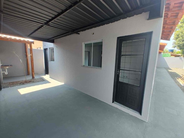 Casa 2 quartos e 1 banheiro, à venda, no bairro Vila Nasser em Campo Grande