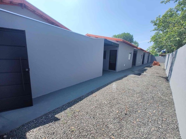 Casa 2 quartos e 1 banheiro, à venda, no bairro Vila Nasser em Campo Grande