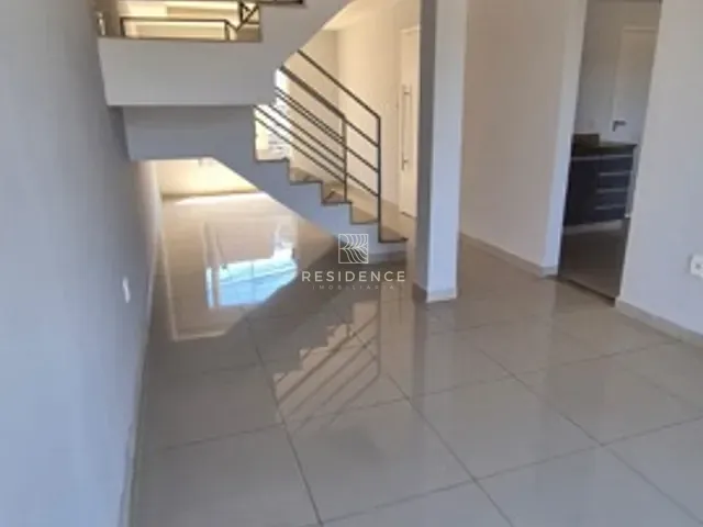 Casa 3 quartos e 3 banheiros, à venda, no bairro Jardim Suíça em Volta Redonda