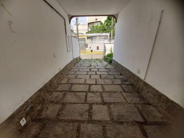 Foto do Casa - Casa para Locação Comercial com 4 quartos - Santa Rosa - Niterói/RJ | SelfSpin