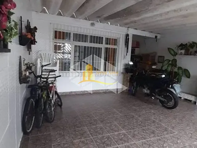 Casa 3 quartos e 1 banheiro, à venda, no bairro Tupi em Praia Grande