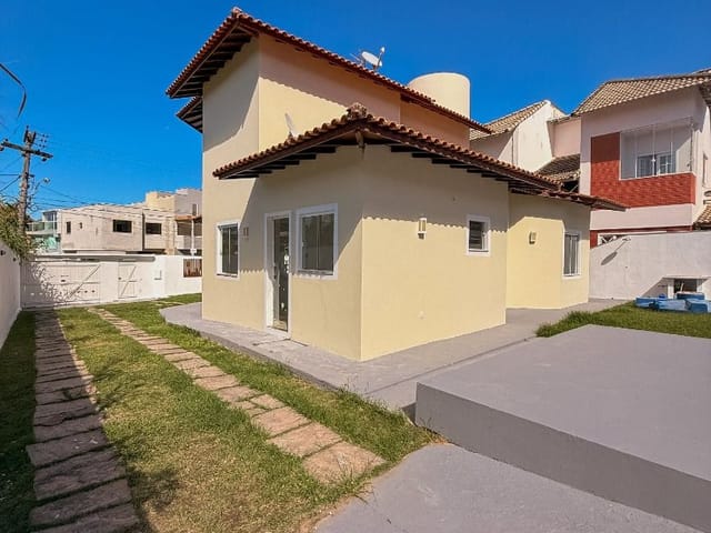 Casa com 457m² 4 quartos e 3 banheiros, à venda, no bairro Lagoa em Macaé