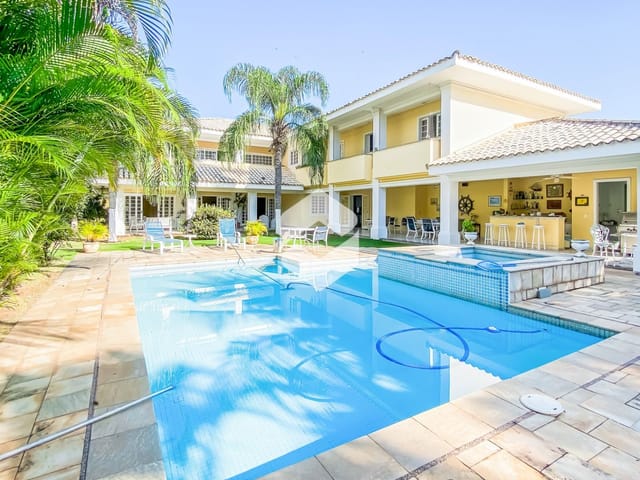 Casa com 1000m² 4 quartos e 8 banheiros, à venda, no bairro Barra da Tijuca em Rio de Janeiro