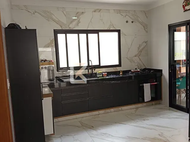 Casa com 300m² 3 quartos e 4 banheiros, à venda, no bairro Chácara Belvedere em Indaiatuba