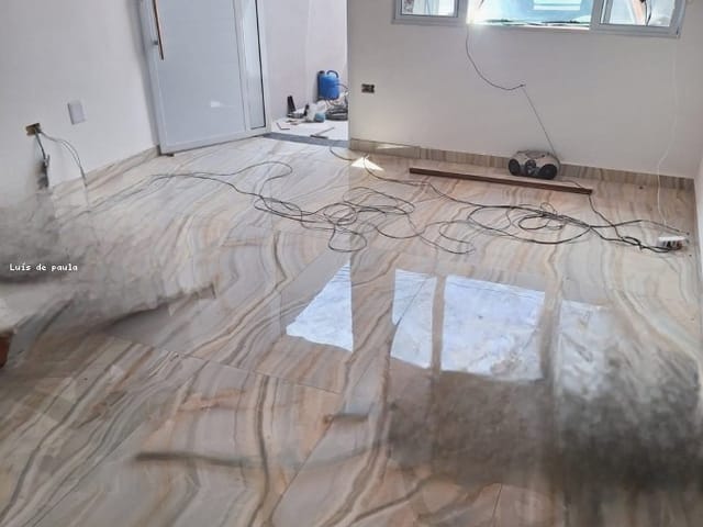 Casa 2 quartos e 3 banheiros, à venda, no bairro Calmon Viana em Poá