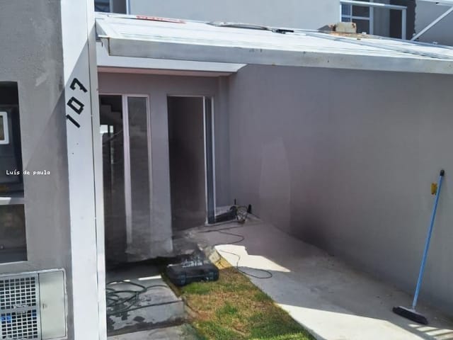 Casa 2 quartos e 3 banheiros, à venda, no bairro Calmon Viana em Poá