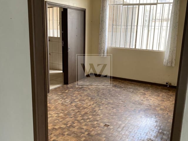 Casa com 532m², à venda, no bairro Orfãs em Ponta Grossa