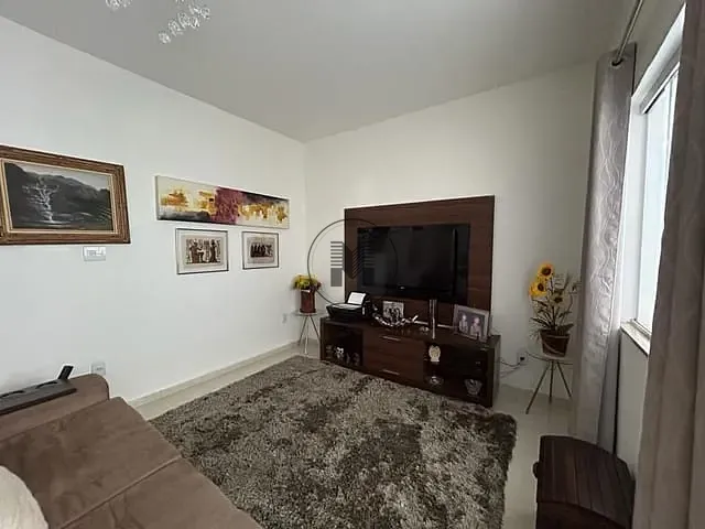 Casa com 214m² 2 quartos e 1 banheiro, à venda, no bairro Nova Lorena em Lorena