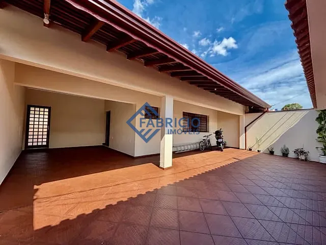 Casa com 275m² 3 quartos e 2 banheiros, à venda, no bairro Nova Vinhedo em Vinhedo
