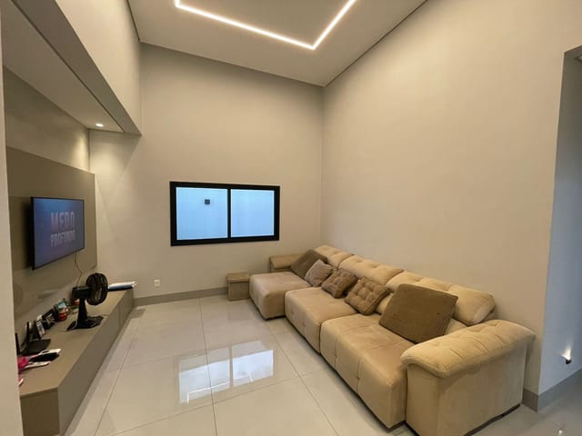 Casa com 380m² 3 quartos e 4 banheiros, à venda, no bairro Passagem da Conceição em Várzea Grande