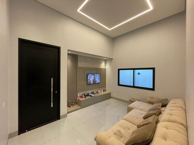 Casa com 380m² 3 quartos e 4 banheiros, à venda, no bairro Passagem da Conceição em Várzea Grande