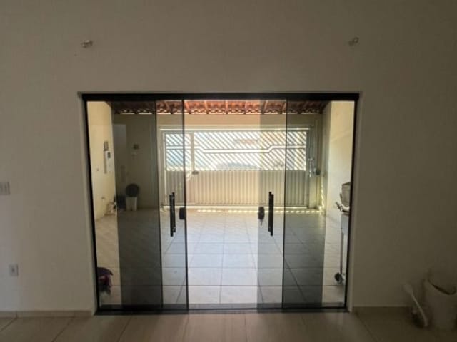 Casa com 144m² 2 quartos e 2 banheiros, à venda, no bairro Residencial Guedes em Tatuí