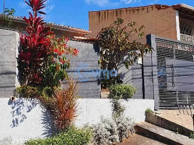 Casa com 250m² 3 quartos e 3 banheiros, à venda, no bairro Jardim Europa em Bragança Paulista