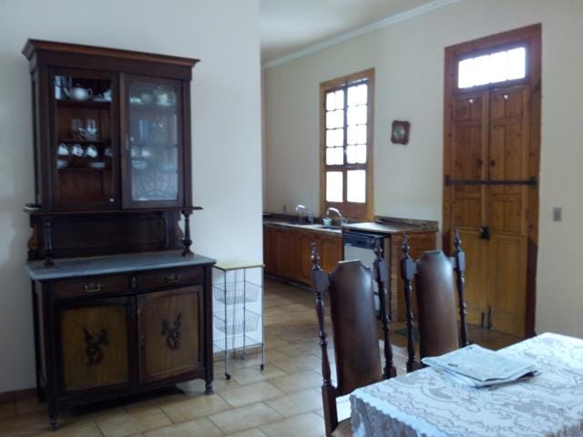 Casa à venda, no bairro Centro em Petrópolis