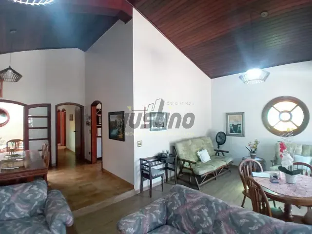 Casa com 450m² 3 quartos e 2 banheiros, à venda, no bairro Cibratel I em Itanhaém