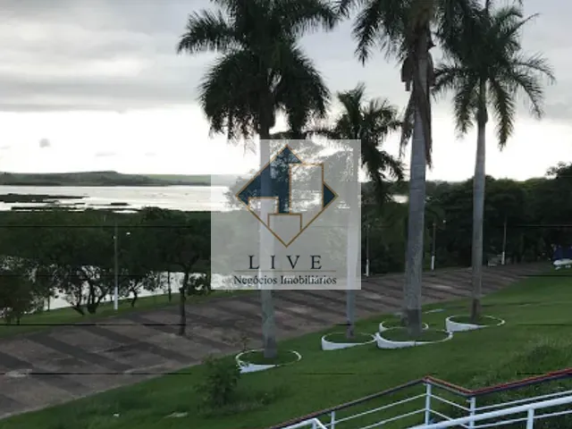 Casa 3 quartos e 4 banheiros, à venda, no bairro Iate Clube de Americana em Americana