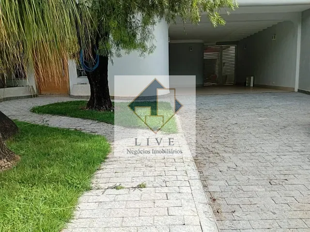 Casa 3 quartos e 4 banheiros, à venda, no bairro Iate Clube de Americana em Americana
