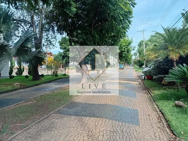 Casa 3 quartos e 4 banheiros, à venda, no bairro Iate Clube de Americana em Americana